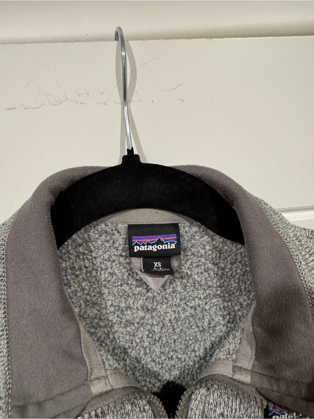Patagonia Gray Heather Fleece Jacket - Picture 2 of 6